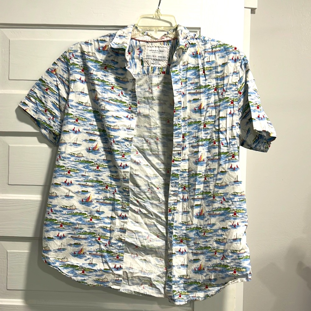 TJ MAXX beach theamed button up